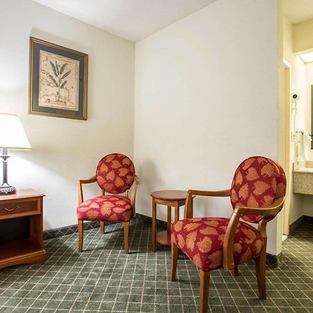 Clarion Inn & Suites Aiken South Eksteriør billede