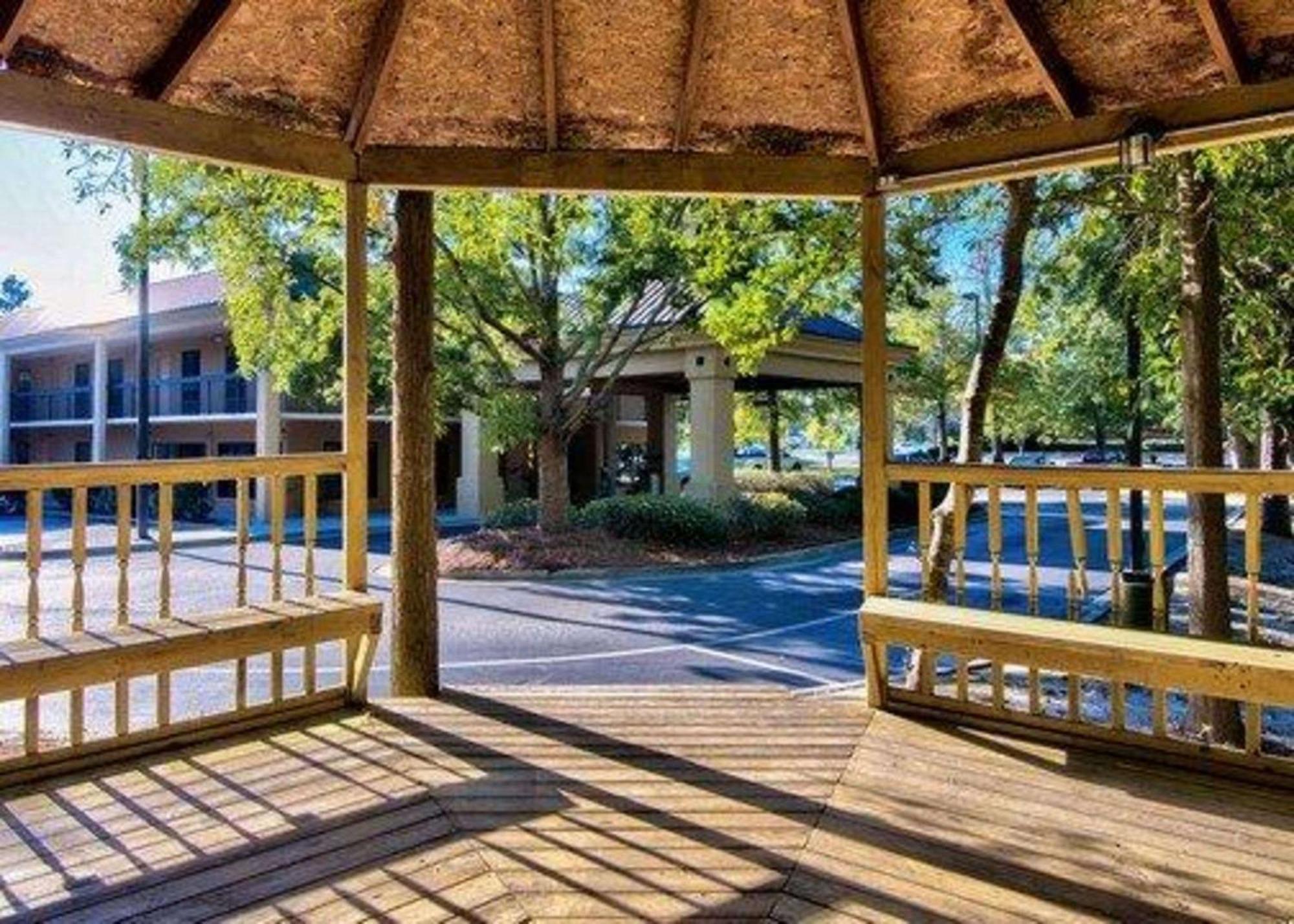 Clarion Inn & Suites Aiken South Eksteriør billede