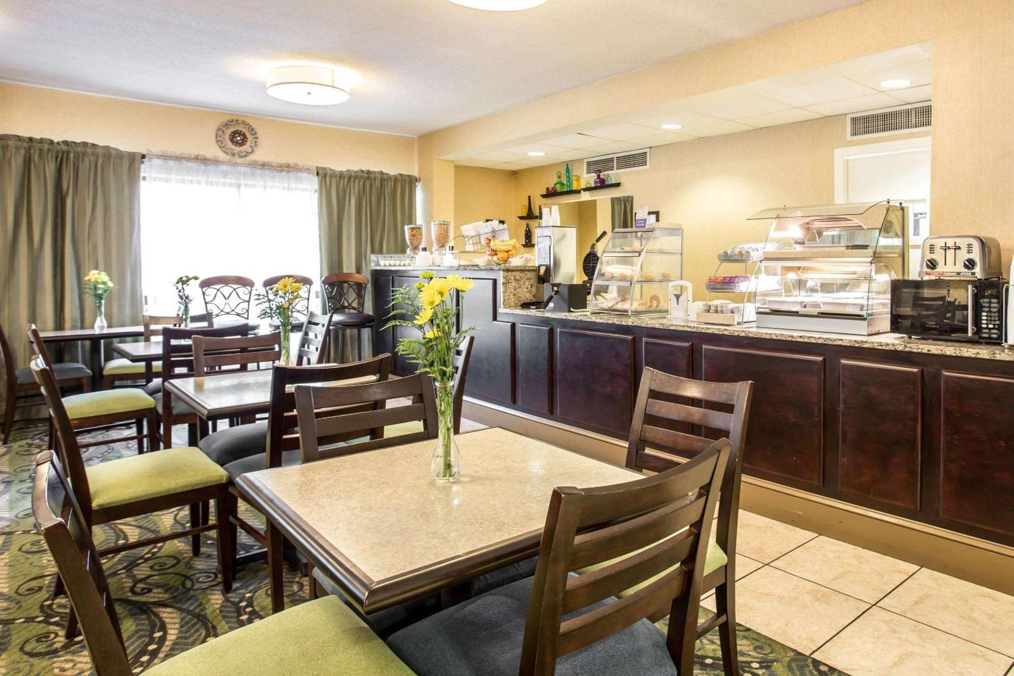 Clarion Inn & Suites Aiken South Eksteriør billede