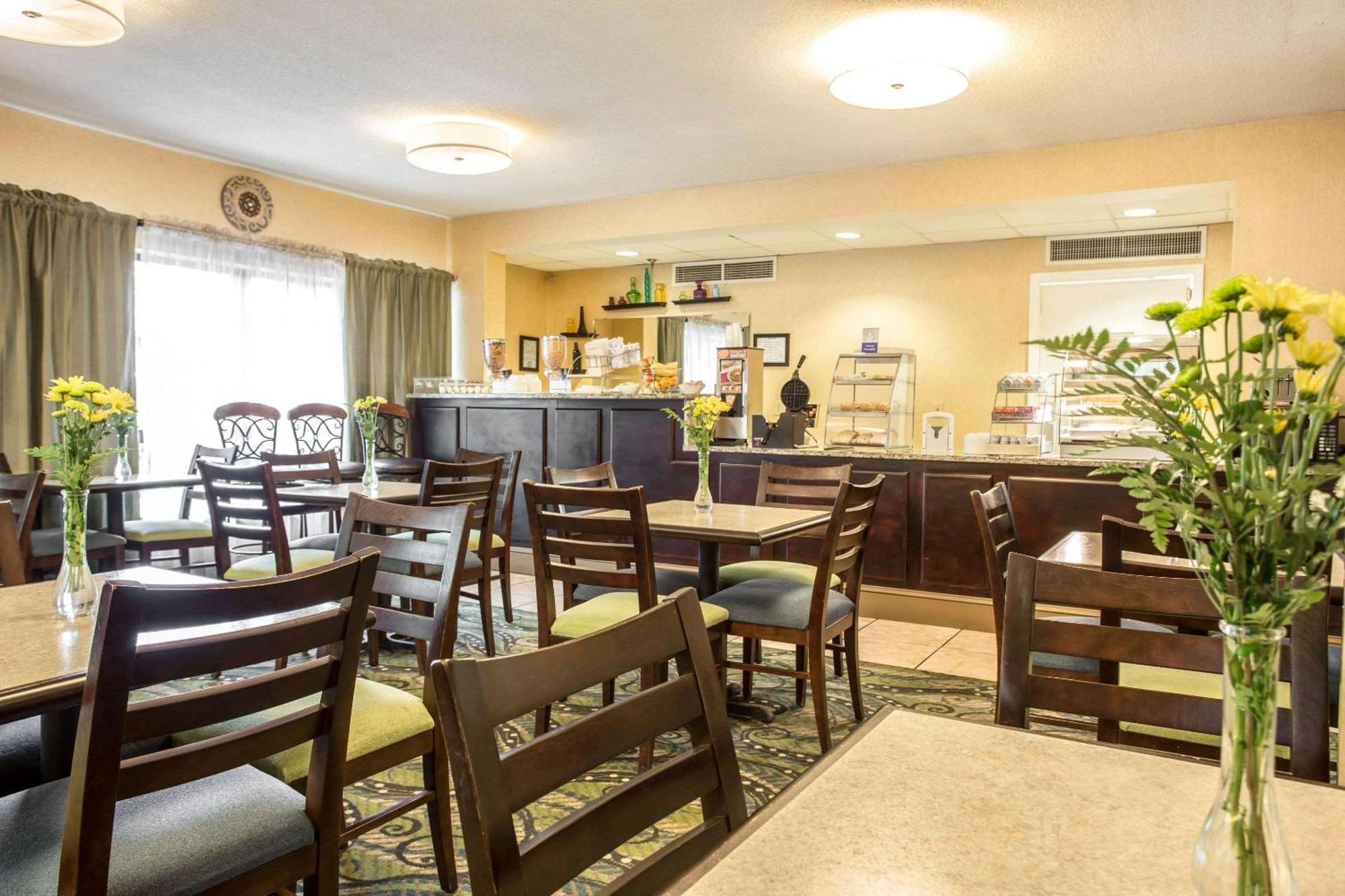 Clarion Inn & Suites Aiken South Eksteriør billede