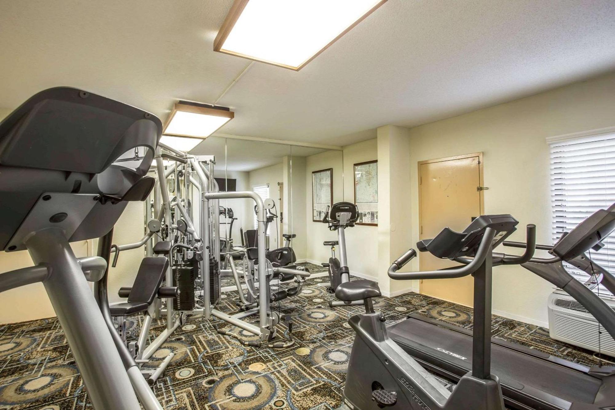 Clarion Inn & Suites Aiken South Eksteriør billede