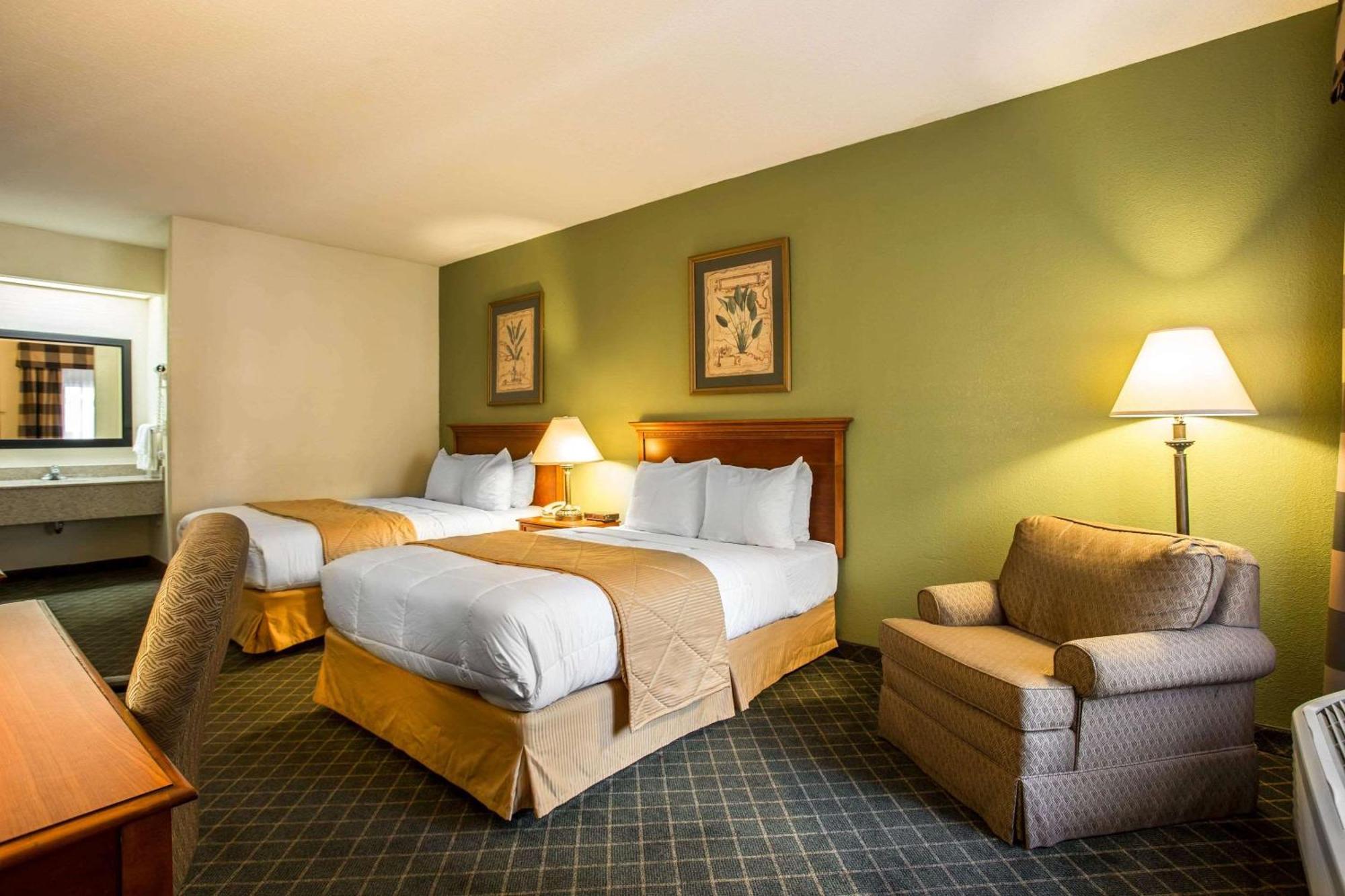 Clarion Inn & Suites Aiken South Eksteriør billede