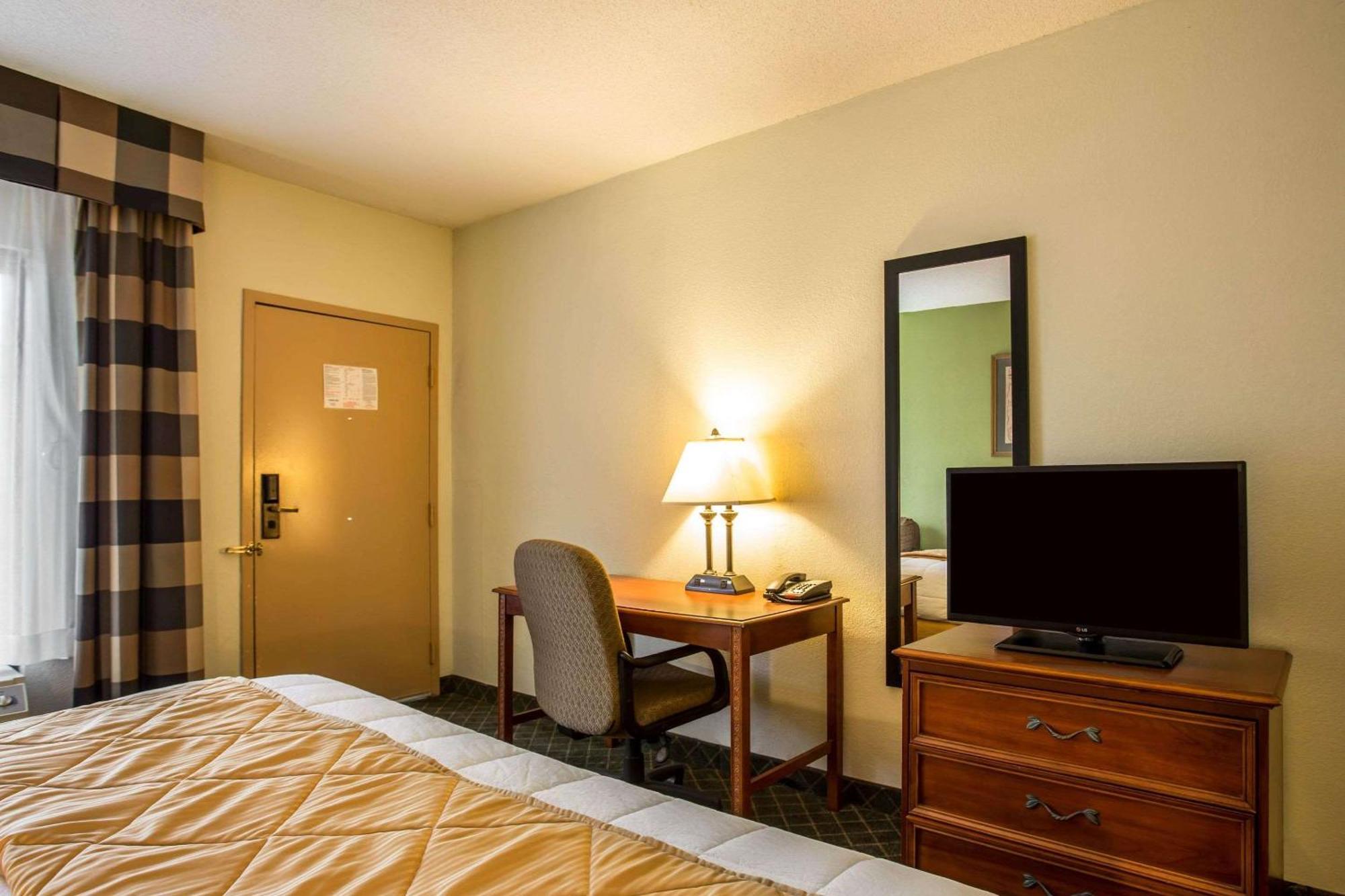 Clarion Inn & Suites Aiken South Eksteriør billede