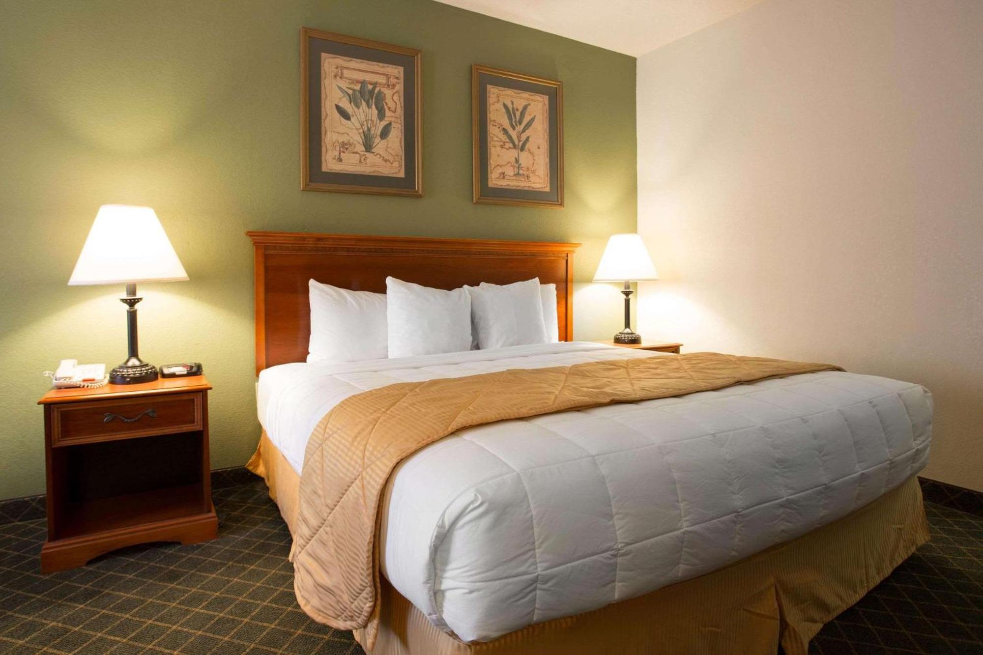 Clarion Inn & Suites Aiken South Eksteriør billede