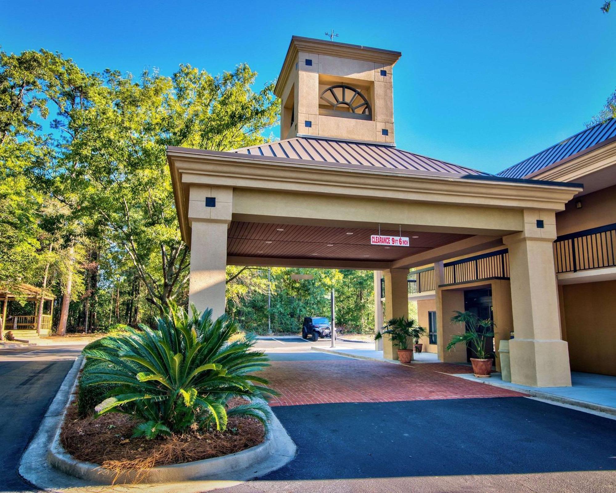 Clarion Inn & Suites Aiken South Eksteriør billede